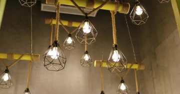 Montáže a elektroinstalace pro byty, domy i firmy. Zásuvky, jističe, rozvaděče, světla. Rychle, čistě, férově